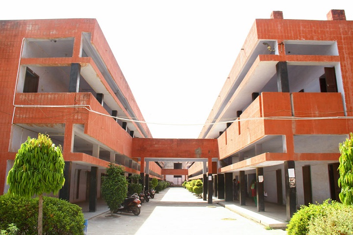 https://cache.careers360.mobi/media/colleges/social-media/media-gallery/8131/2018/12/22/Campus View of Adarsh Mahila Mahavidyalaya Bhiwani_Campus-View.jpg